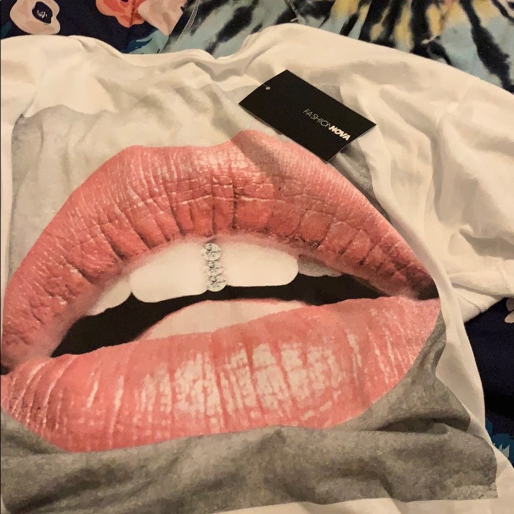 short sleeve graphic